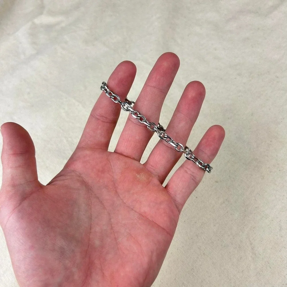 N/A bracelets are